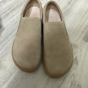 Birkenstock clogs worn only once with box size 8-8.5